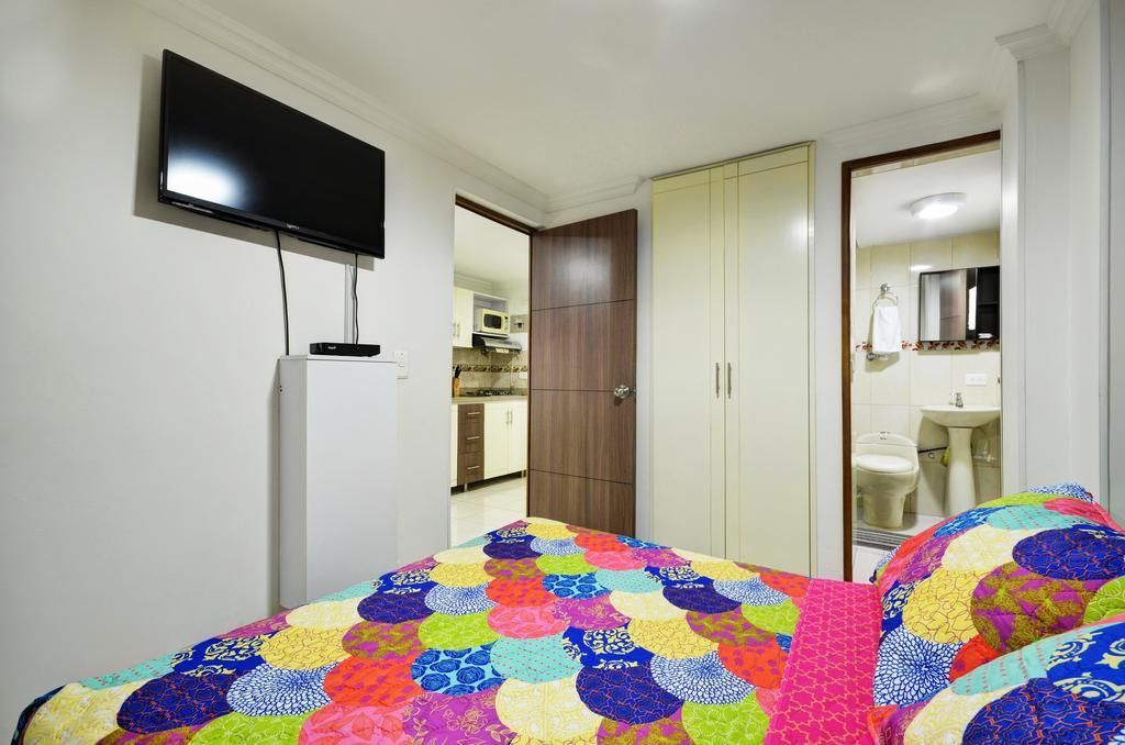 Apartamentos Amoblados Jg De La 70 Медельїн Екстер'єр фото