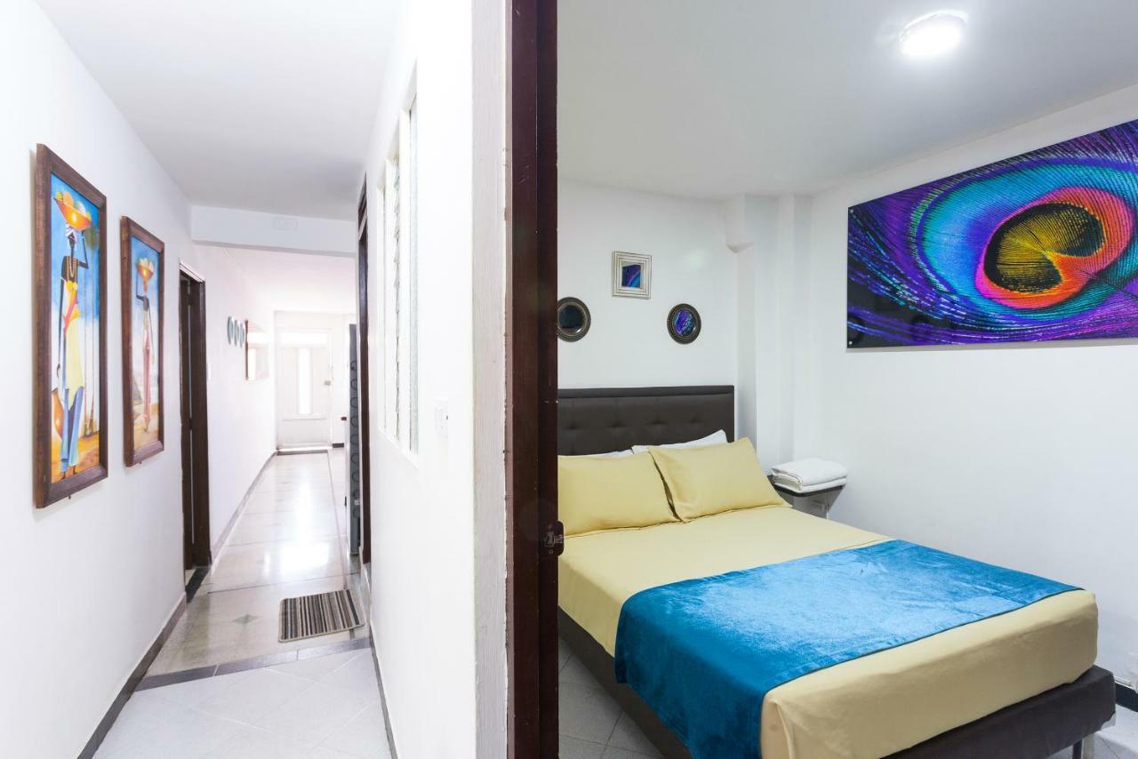 Apartamentos Amoblados Jg De La 70 Медельїн Екстер'єр фото