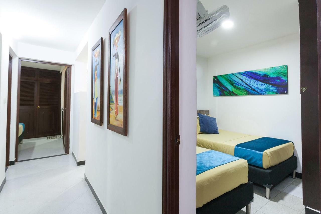 Apartamentos Amoblados Jg De La 70 Медельїн Екстер'єр фото