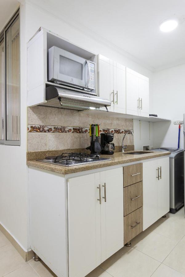 Apartamentos Amoblados Jg De La 70 Медельїн Екстер'єр фото