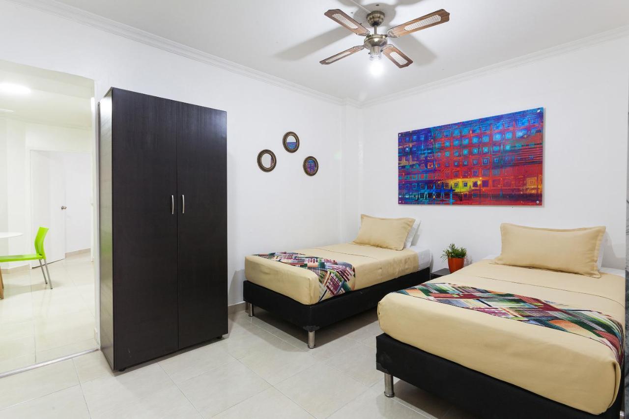 Apartamentos Amoblados Jg De La 70 Медельїн Екстер'єр фото